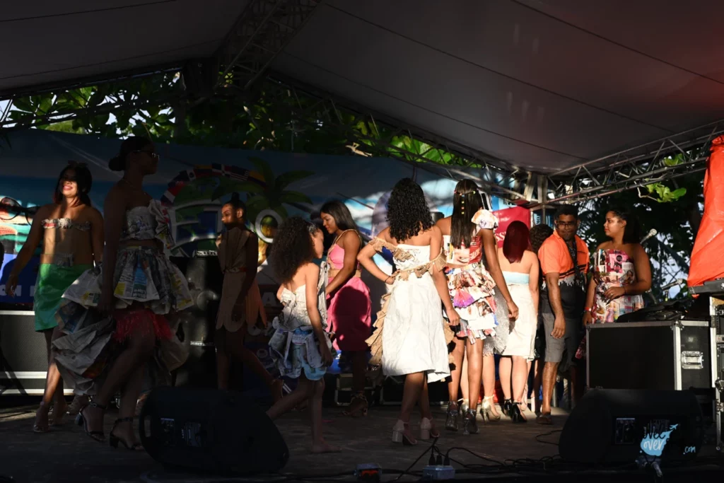 etno-mix-2022-las-terrenas-desfile-de-moda