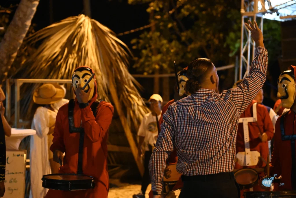 etno-mix-2022-las-terrenas-revista-de-baile