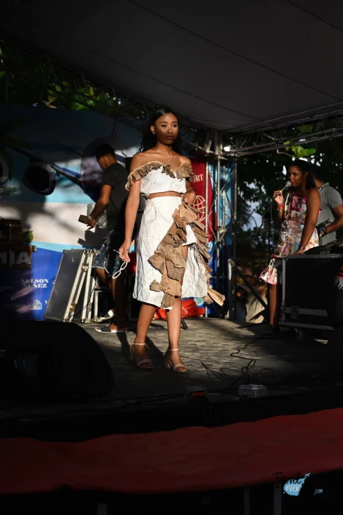 etno-mix-2022-las-terrenas-desfile-de-moda