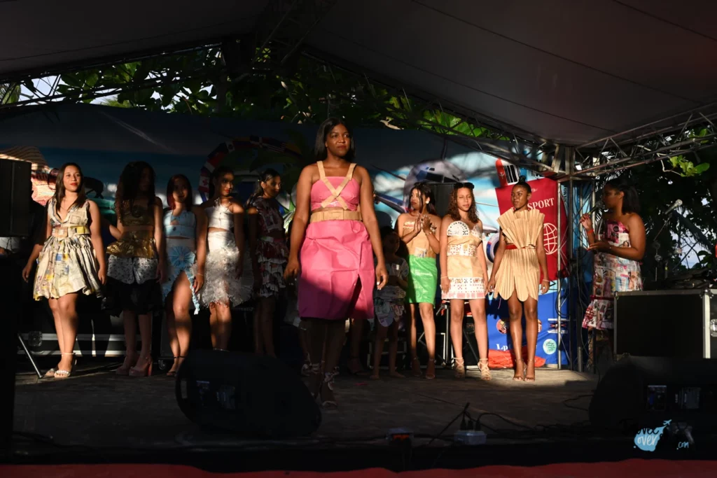 etno-mix-2022-las-terrenas-desfile-de-moda