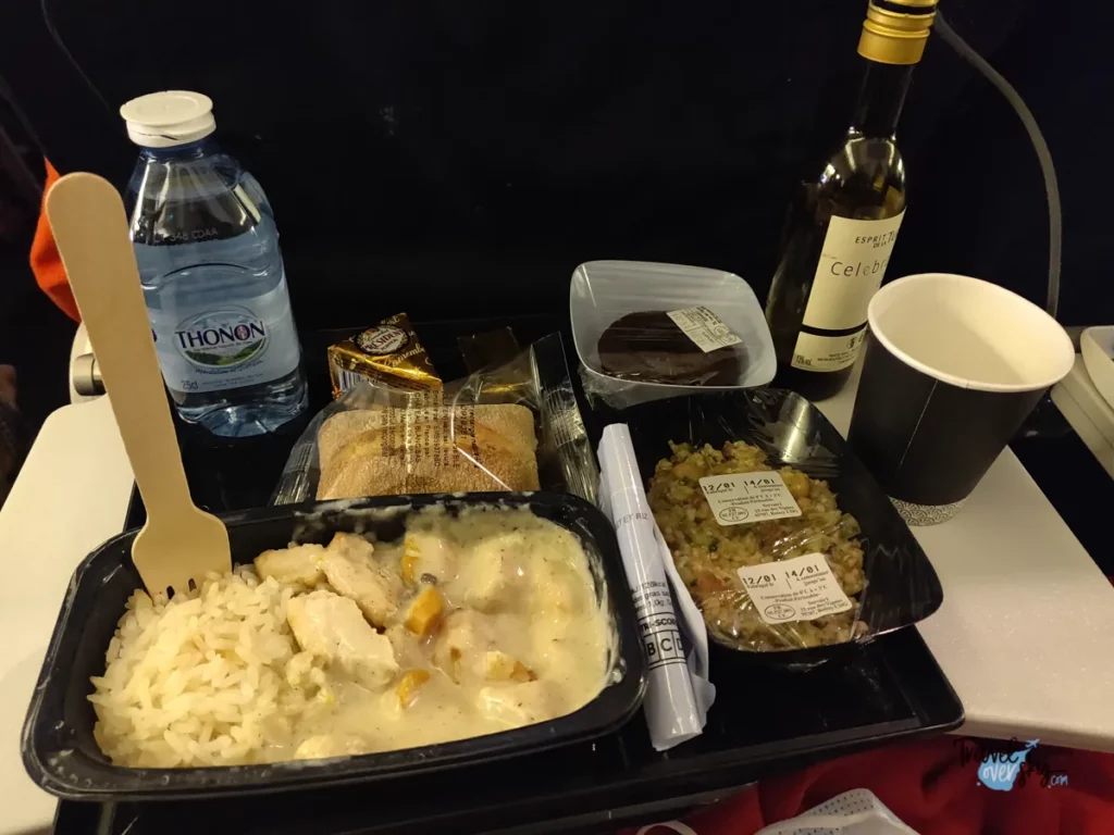 posilek-w-samolotach-air-france