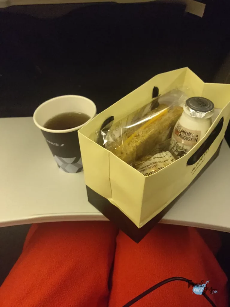 posilek-w-samolotach-air-france