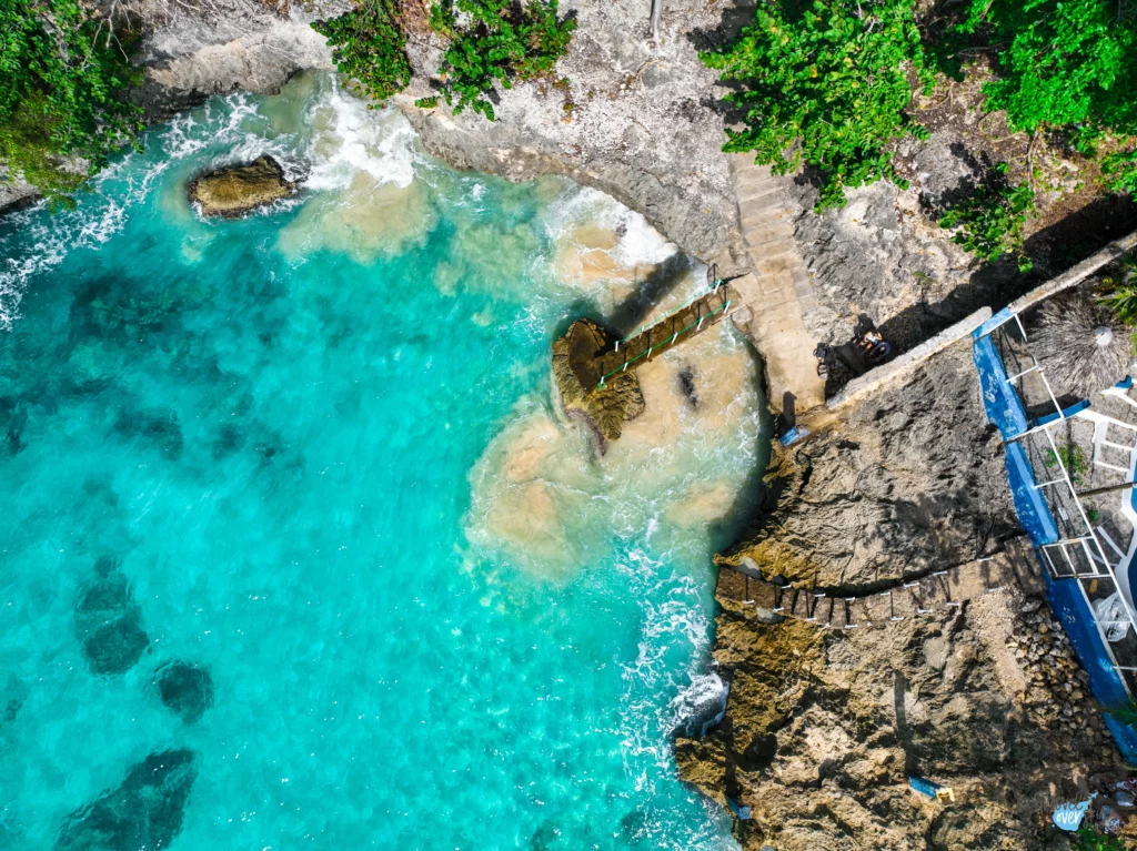 piscina-natural-rio-san-juan-republica-dominicana