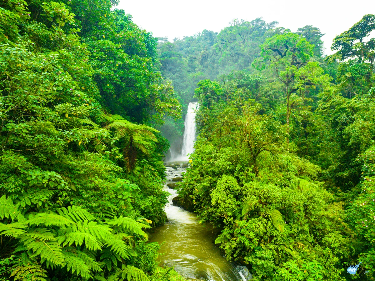la-paz-waterfall-costa-rica