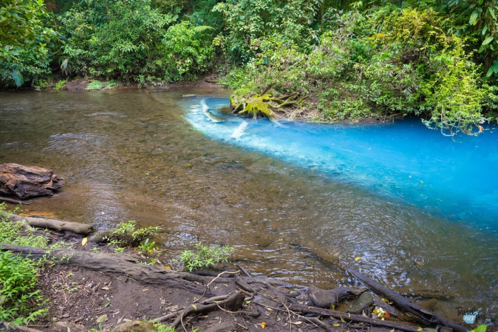 rio-celeste-costa-rica