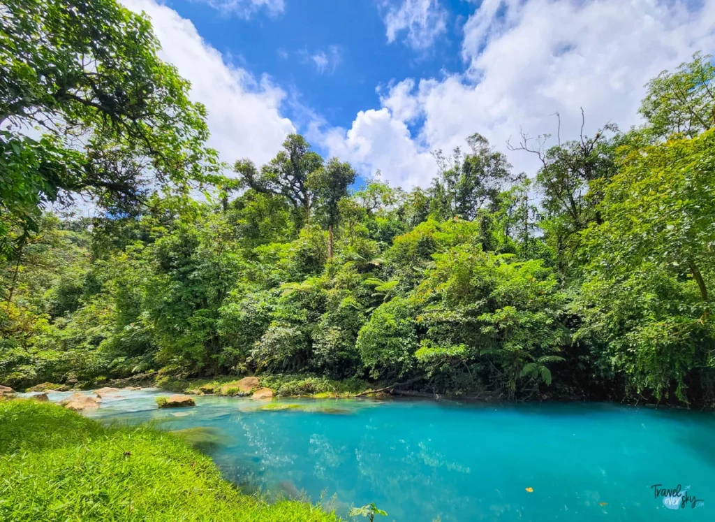 rio-celeste-costa-rica