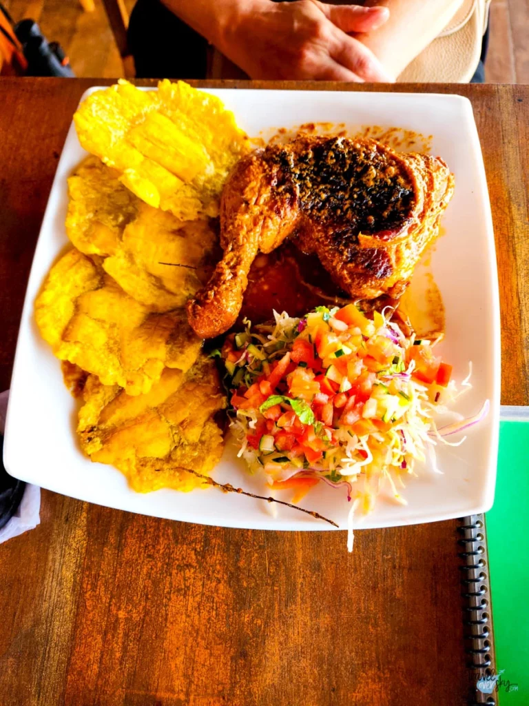 restaurante-el-patio-tortuguero-costa-rica