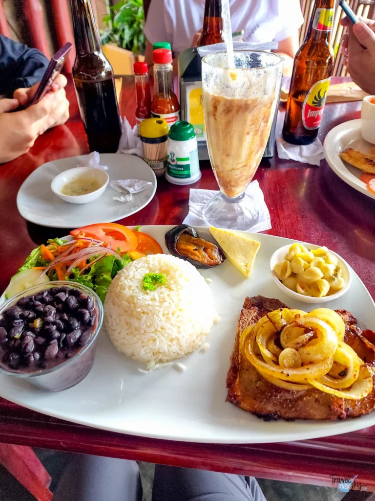 restaurante-poro-bijagua-de-upala-costa-rica