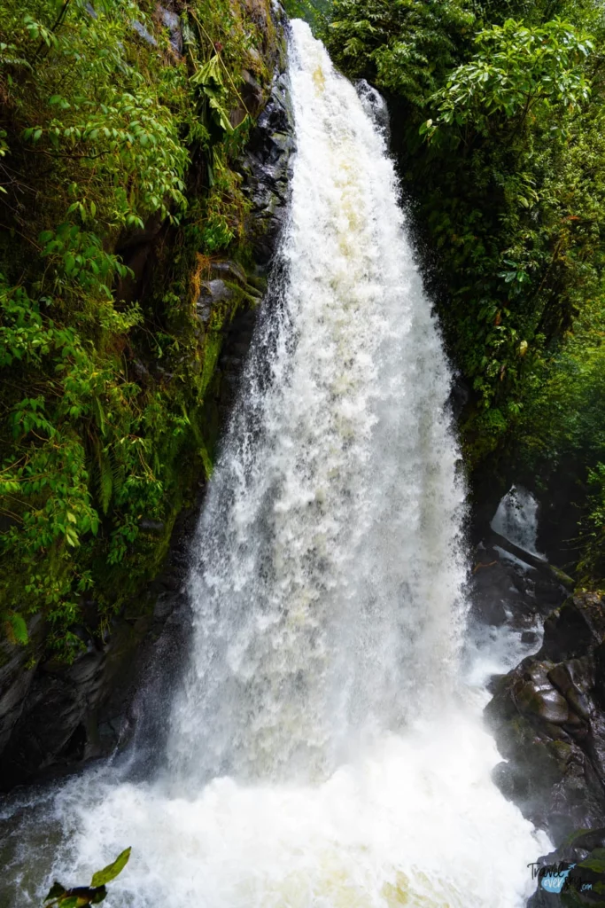 waterfall-la-paz-costa-rica