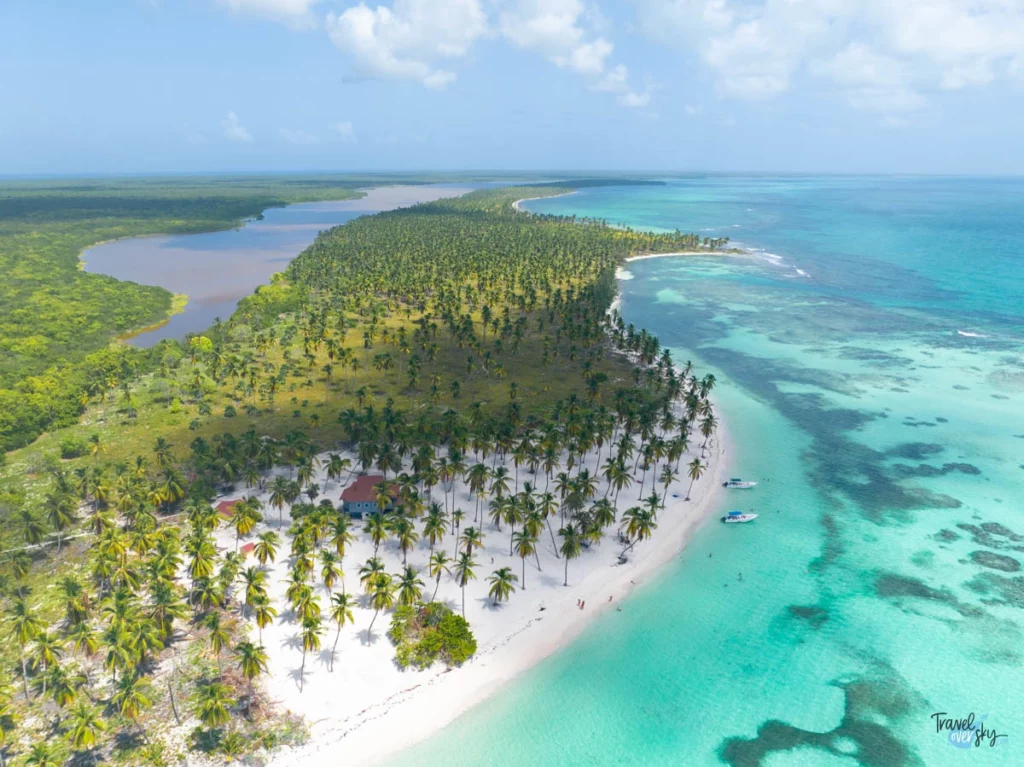 canto-de-la-playa-isla-saona